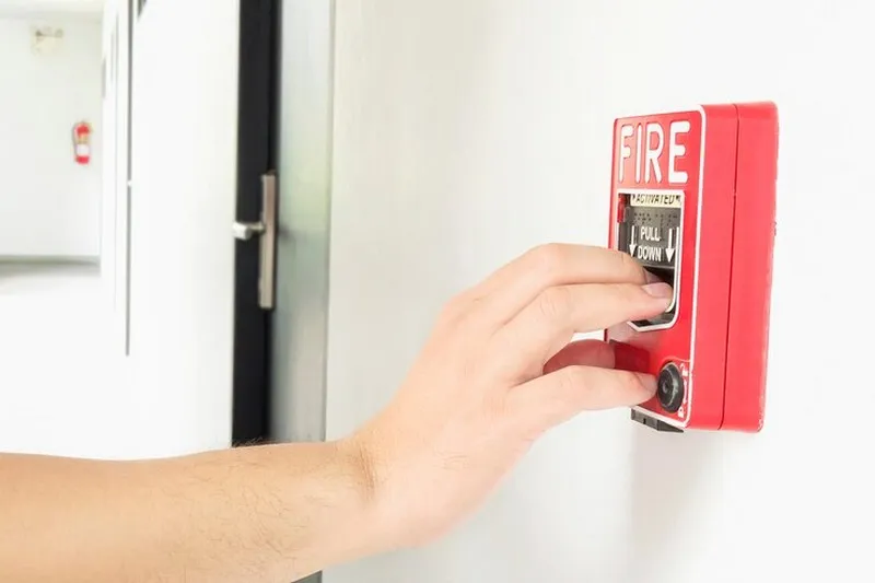Imagem ilustrativa de Instalação de sistema de alarme de incêndio